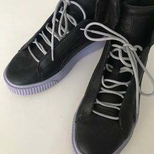 Womens Black Leather Puma Hightops